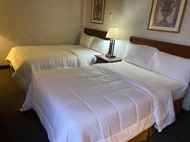 אדיסון Raritan Hotel מראה חיצוני תמונה